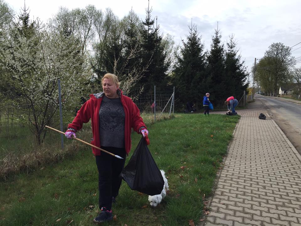 Wiosenne Sprzątanie Sołectwa 16.04.2016_82