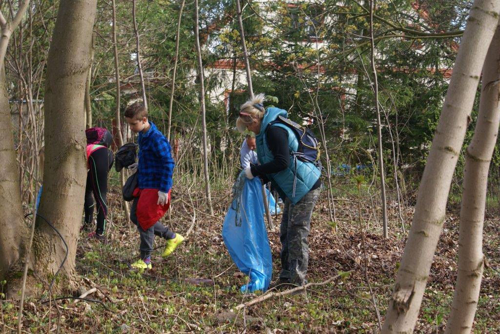 Wiosenne Sprzątanie Sołectwa 16.04.2016_45