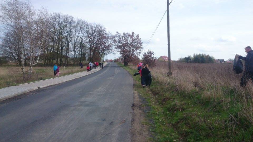 Wiosenne Sprzątanie Sołectwa 16.04.2016_28