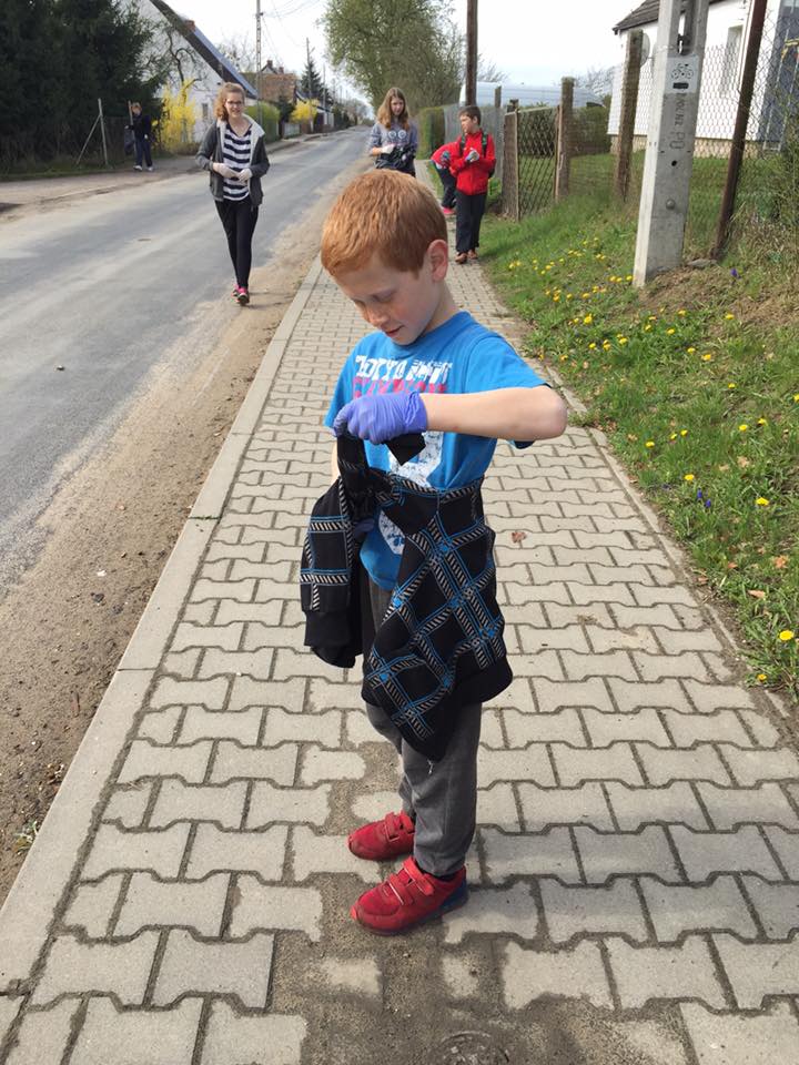 Wiosenne Sprzątanie Sołectwa 16.04.2016_80