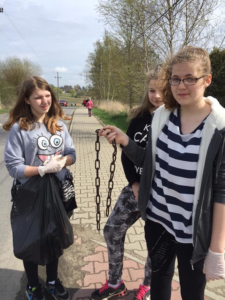 Wiosenne Sprzątanie Sołectwa 16.04.2016_103