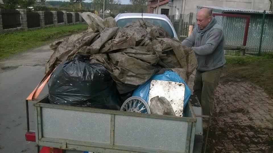 Wiosenne Sprzątanie Sołectwa 16.04.2016_10
