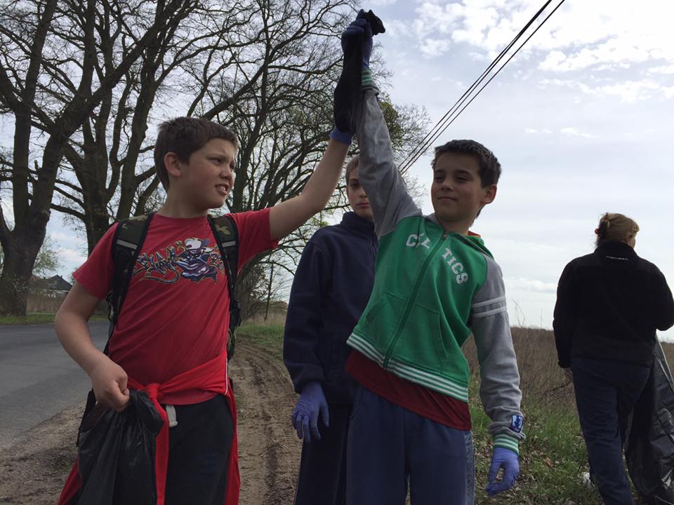 Wiosenne Sprzątanie Sołectwa 16.04.2016_92